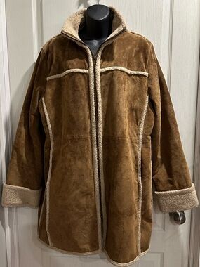 Vintage Ricki’s Genuine Suede and Faux Shearling coat with shearling seam detail